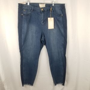 NEW Plus Size Skinny Jeans Blue, Size 22